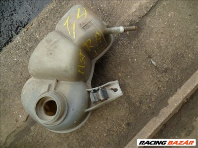 opel astra f 1,4 kiegyenlítő tartály