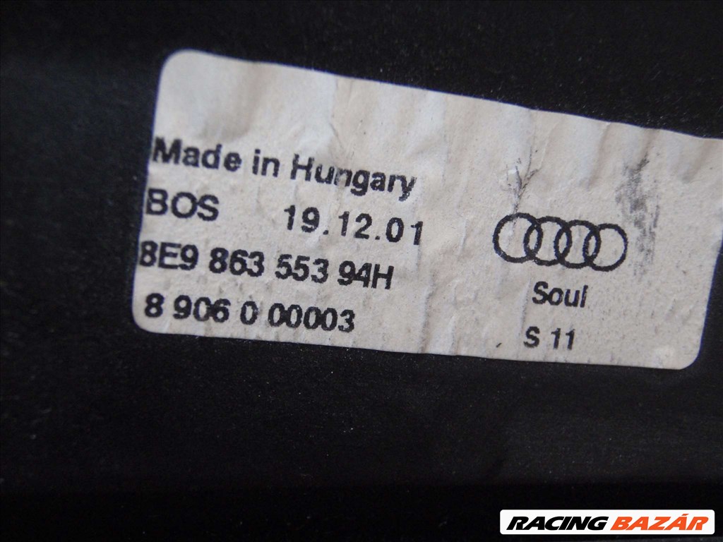 Audi A4 csomagtér roló 8E9865553 2. kép