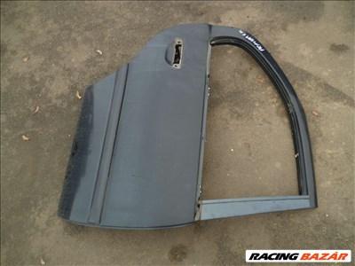 nissan primera P10  1991   SEDAN  jobb hátsó üres ajtó fekete P10 PRIMERA!