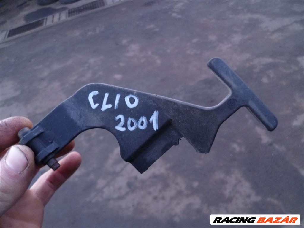renault clio 2001 motortérnyitó fül 1. kép