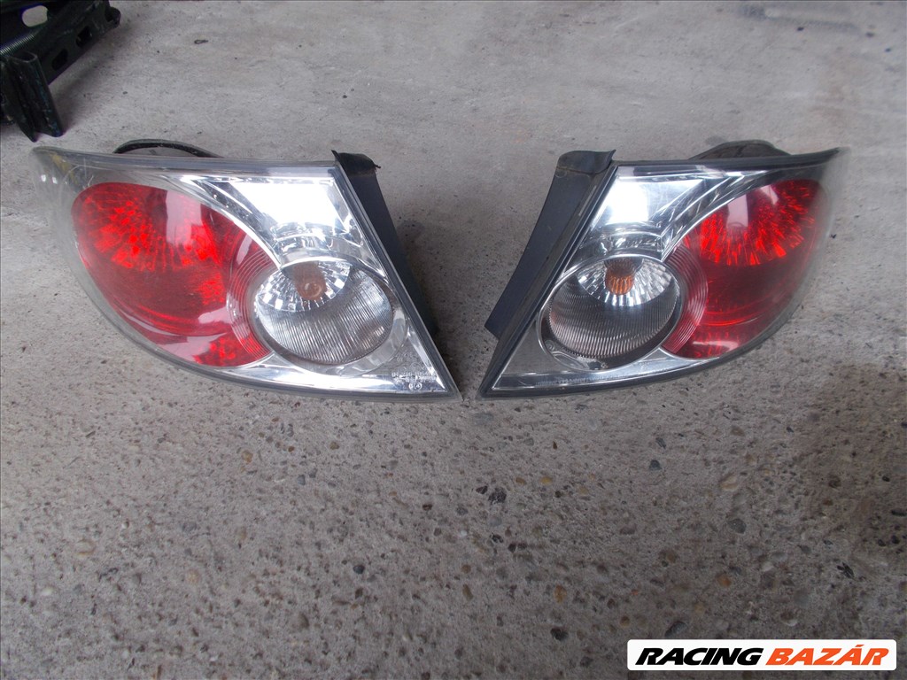 Mazda 6 5ajtós hátsó lámpa 2002-2008 1. kép