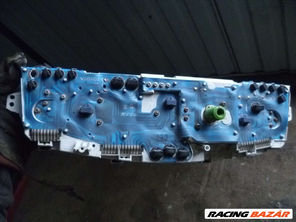 toyota carina műszerfal óra 5. kép