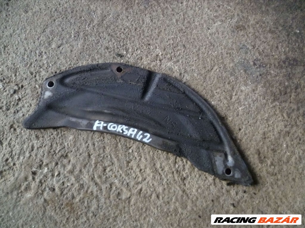 opel corsa  ,, A,,    1989  1,2 c12nz  LENDKERÉK VÉDŐLEMEZ  ,, motor és váltó közti lemez  1. kép