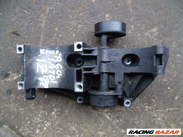 audi a6 c4 1,9 tdi 1997   generátor és klímakompresszor tartóbak  1. kép