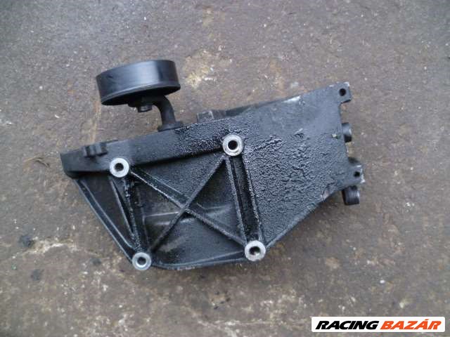 audi a6 c4 1,9 tdi 1997   generátor és klímakompresszor tartóbak  4. kép