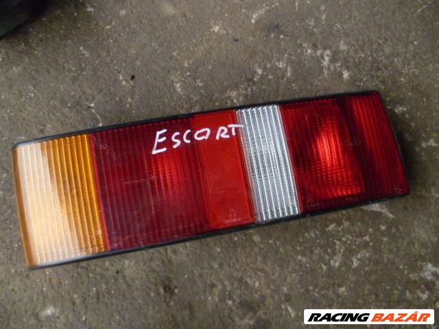 ford escort   1982-  bal hátsó lámpa foglalattal  1. kép