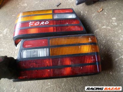 ford orion   hátsó lámpA  foglalattal    (RÉGI ORION)