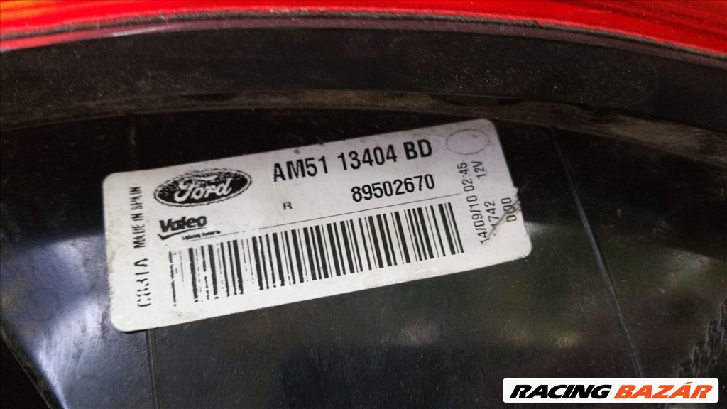 Ford C-max II 2014- től jobb hátsó gyári lámpa foglalattal együtt eladó! 4. kép