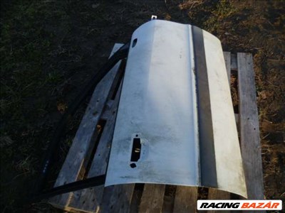 audi 80 b3 jobb első fehér ajtó üveggel    ( SZÍNKÓD NEM ISMERT )