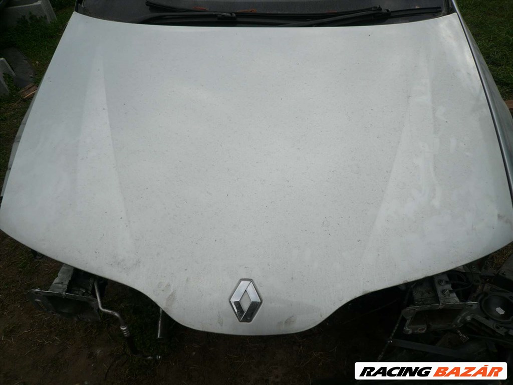 Renault laguna 2002-es motorháztető karosszéria elemek lökhárítók hibátlan szép állapotban 1. kép