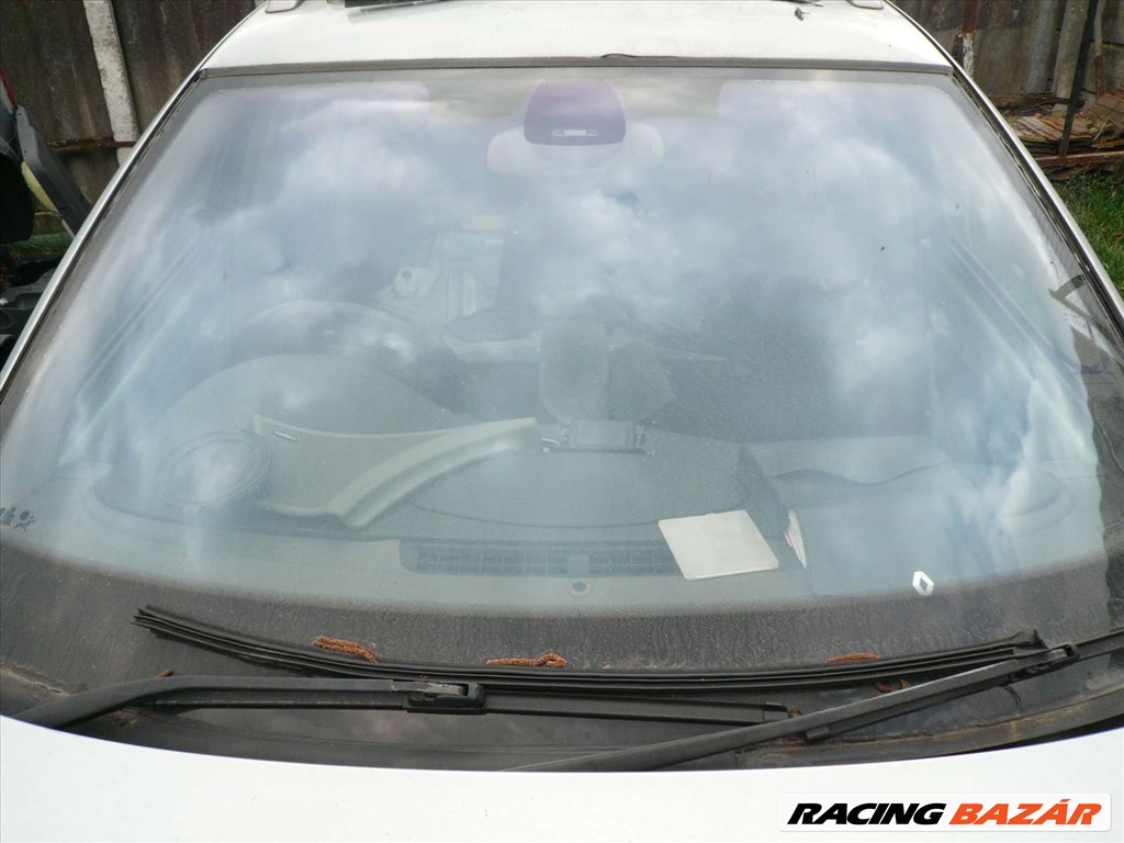 Renault laguna 2002-es motorháztető karosszéria elemek lökhárítók hibátlan szép állapotban 18. kép