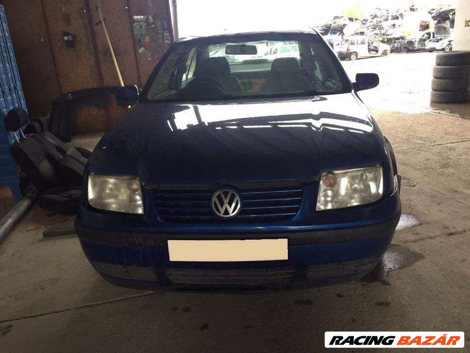 Vw Bora 1.6 BCB bontás motor,váltó,homlokfal,lökhárító,motorháztető 3. kép