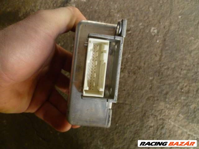 audi a6  c4 légzsákinditó BOSCH 8A0 959 655 A  2. kép