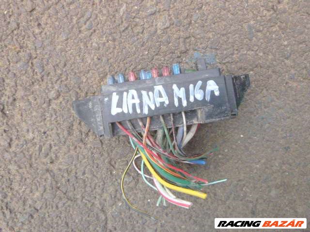 SUZUKI LIANA 1,6 M16A  biztosítéktábla  2. kép