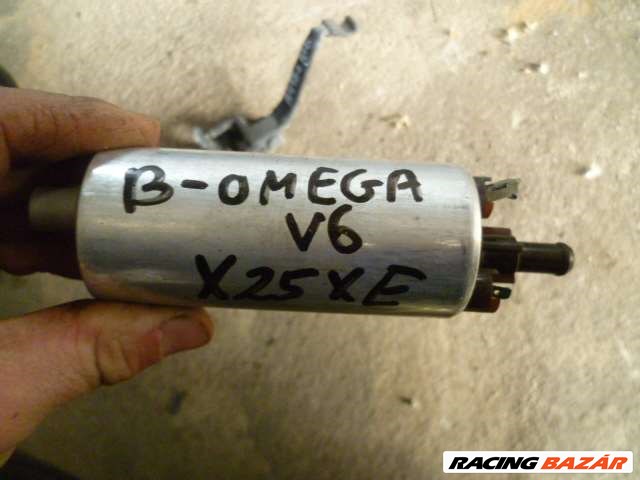 opel omega B   2,5 v6   x25xe benzinszivattyú 1. kép
