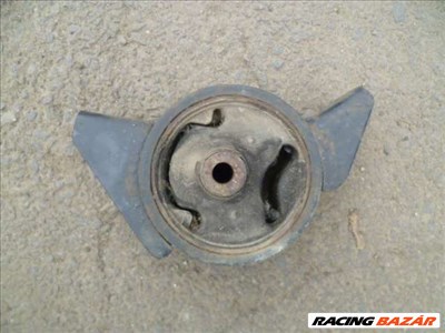 suzuki swift    1997        1,0 tartóbak  