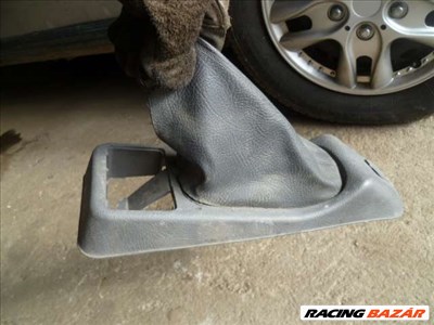 fiat punto 1   1996    kézifék bőr konzollal