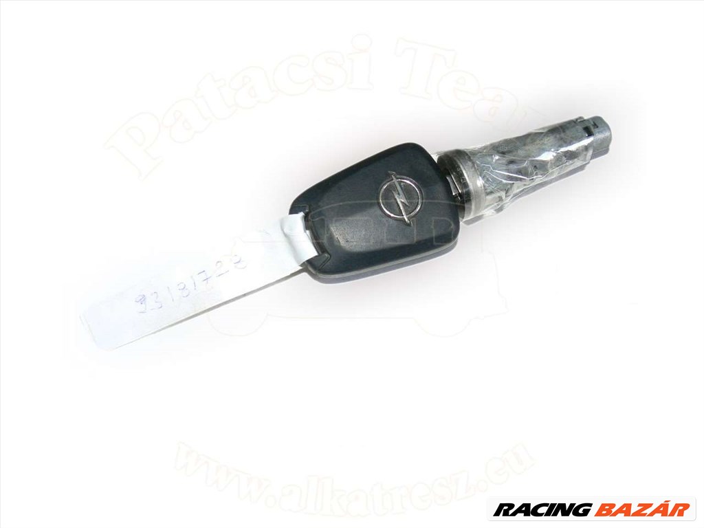 Opel Zafira B 2005-2011 - zárhenger és kulcs, gyújtás és kormányzár, kivéve összecsukható kulcs 1. kép