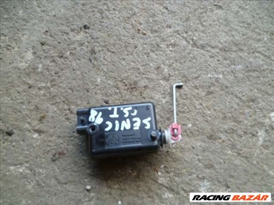 renault scenic   1998  csomagtér központi zár motor