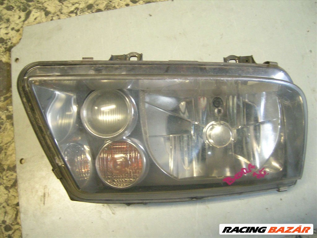 Bontott első fényszóró, hátsó lámpa VW Bora 97-04 jobb/bal 1. kép