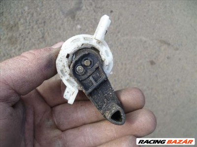 renault scenic   1998 első ajtóba zárbetét  kulcs nélkül  