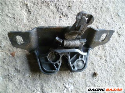 peugeot 405 sedan csomagtér alsó zárszerkezet  