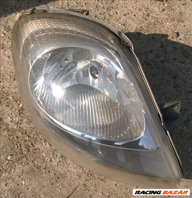 Opel Vivaro 2000-től jobb fényszóró