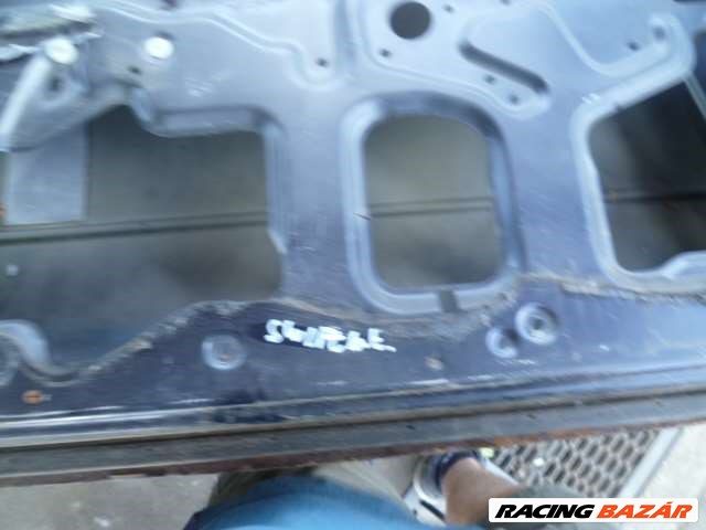 suzuki swift 1996 bal első ajtó (nem hibátlan) 2. kép
