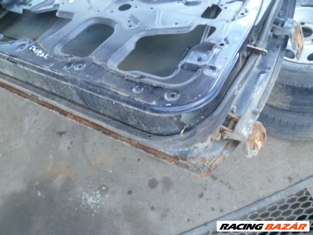 suzuki swift 1996 bal első ajtó (nem hibátlan) 3. kép
