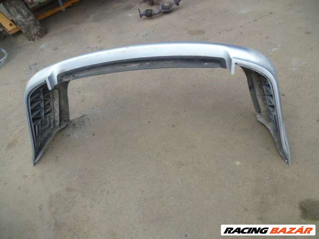 audi a4  B5   1997 kombi hátsó lökhárÍtó merevÍtővel, sérült 2. kép