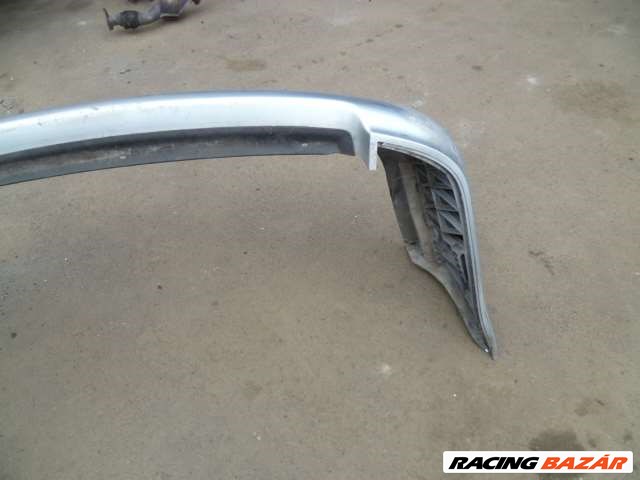 audi a4  B5   1997 kombi hátsó lökhárÍtó merevÍtővel, sérült 14. kép