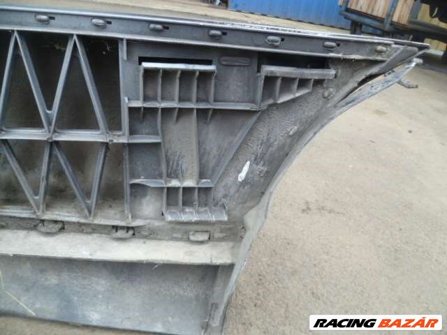 audi a4  B5   1997 kombi hátsó lökhárÍtó merevÍtővel, sérült 19. kép