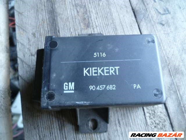 opel közpotizárvezérlő egység KIEKERT GM 90 457 682 1. kép