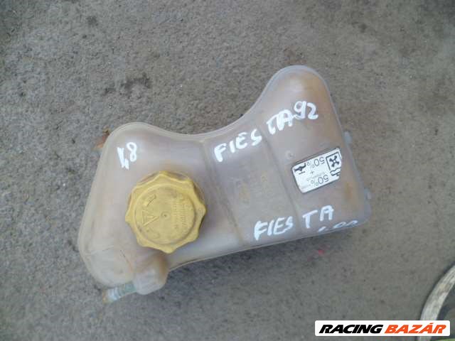 ford fiesta 92 mk3 1,8 diesel kiegyenlitő tartály kupakkal 4. kép