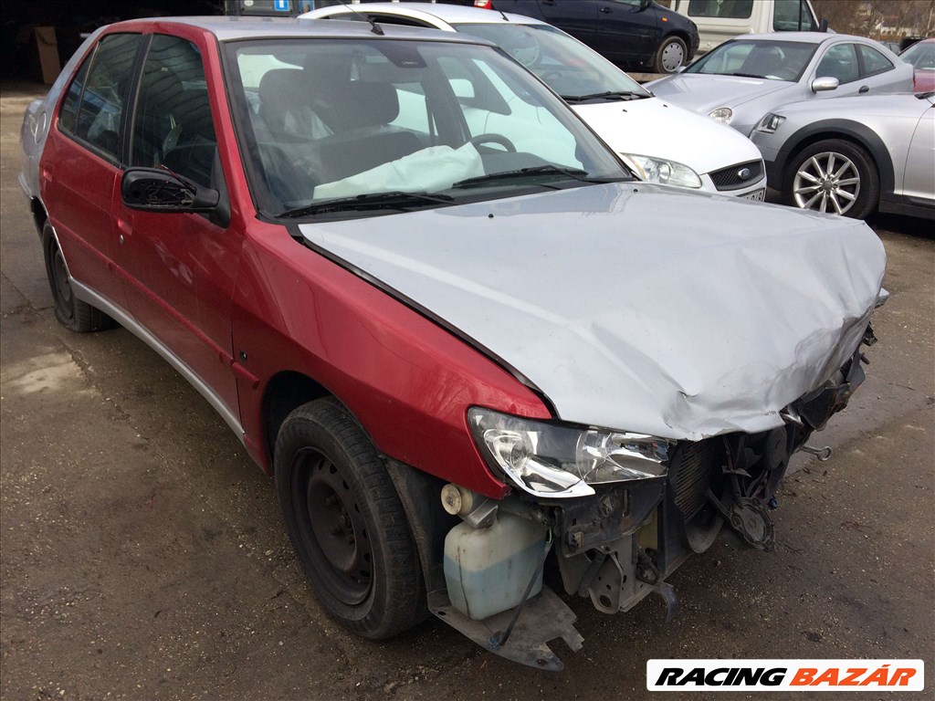 Peugeot 306 Karosszéria Elemek Ajtók Csomagtérajtó Sárvédő 4. kép