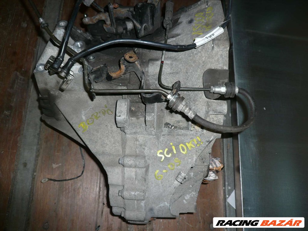 SCI Ford mondeo MK3 1,8 benzines 2004-es bontás kezdődik CFBA motor 26. kép