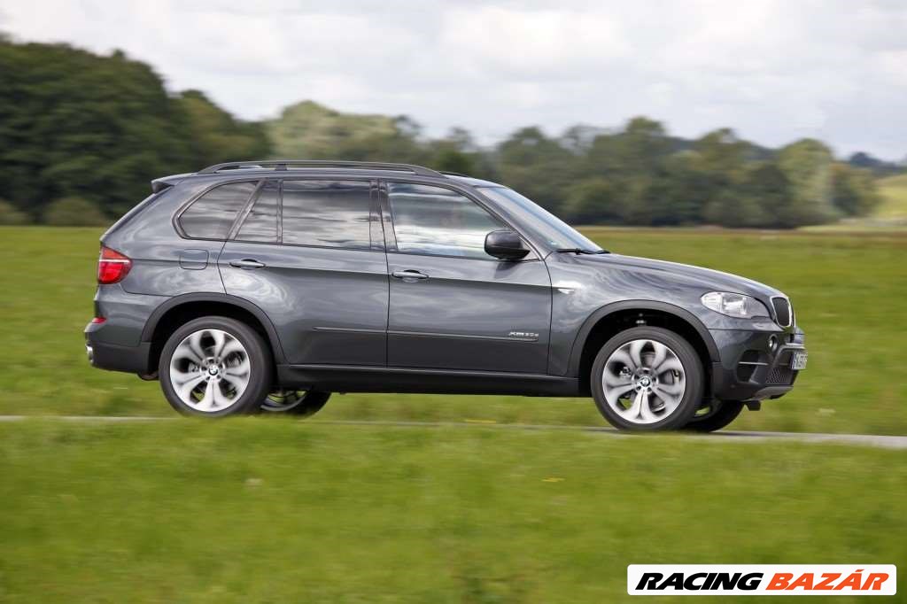 BMW x5 E70 első lökhárító  1. kép