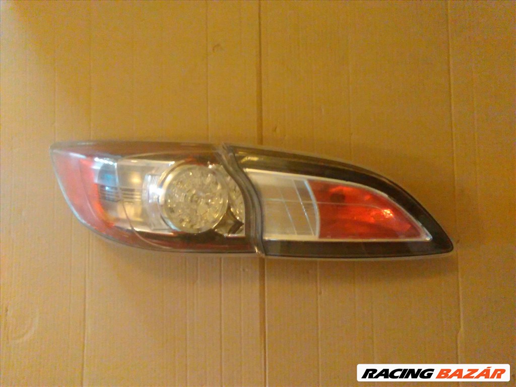 Mazda 3 BL Bal hátsó lámpa, belső.BBN7513G0 . 1. kép