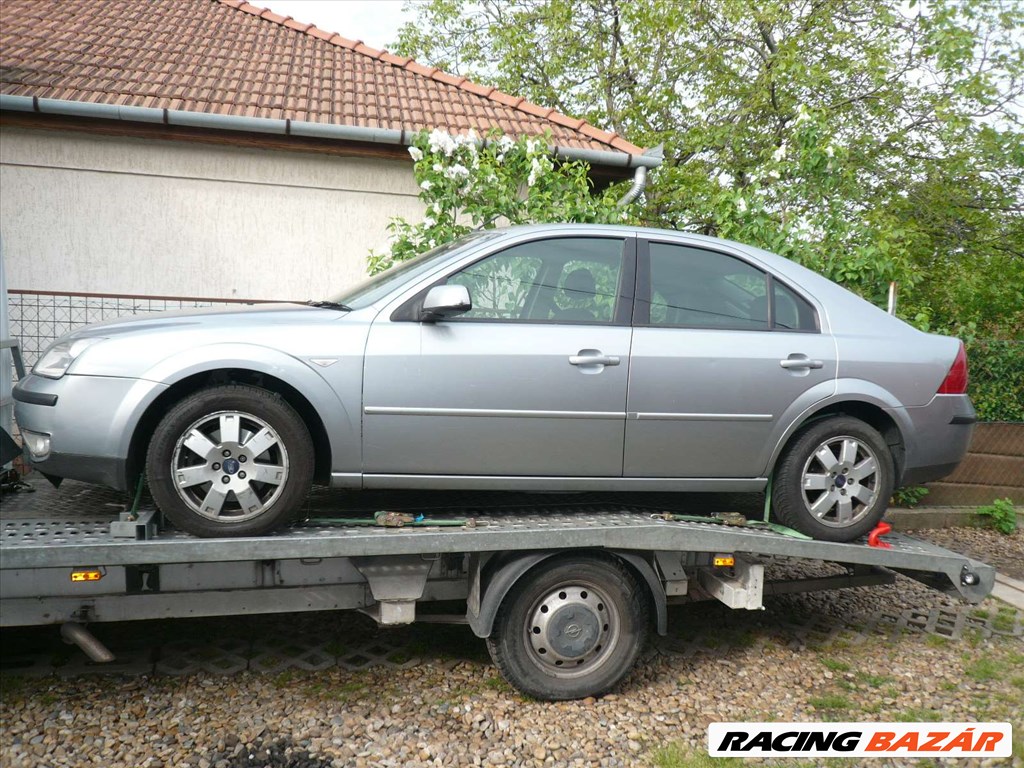 Radaros  hátsó lökhárító kombi  G0 fekete Ford mondeo Mk3 2005-ös faceliftes 25. kép