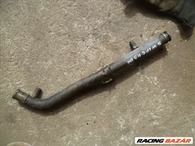 suzuki swift 1,3  ,  1998    fémvízcső,      vízcső motorblokk oldalán 