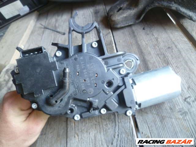 VW POLO 9N  hátsó ablaktörlő motor 6Q6 955 711 A  3. kép