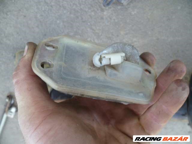 daewo tico csomagtérajtó alsó  zárszerkezet 5. kép