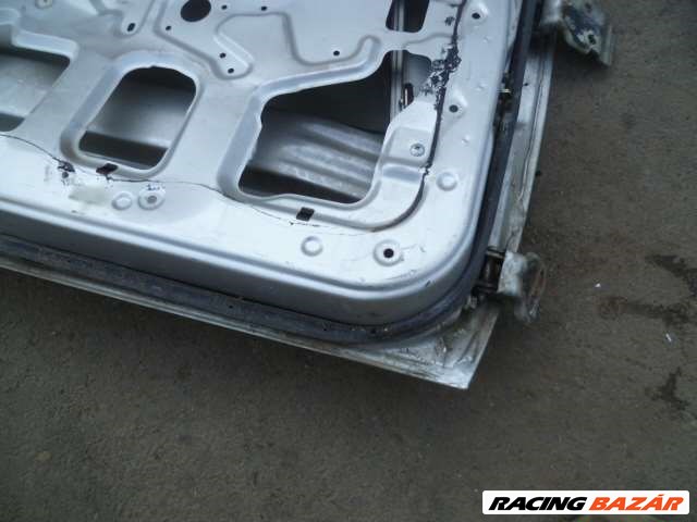 suzuki swift 2001 bal első ajtó ezüst (nem hibátlan) 14. kép