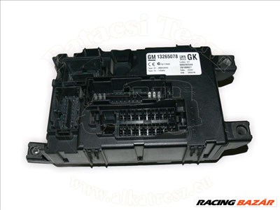 Opel Corsa D 2006-2014 - biztosíték tábla modul, 433mhz, 08-08, jelölés: SK/MJ/BY/PV/FZ/SU/GK/BB/CD