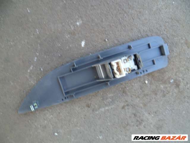 suzuki swift 2001 jobb első ablakemelő kapcsoló 2. kép