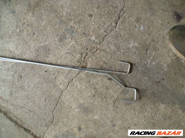 suzuki swift 2001 sedan csomagtér rugó (pálca) 4. kép