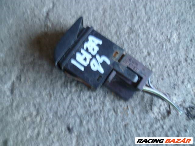 seat ibiza 1996 hátsó ablakfűtés kapcsoló 2. kép