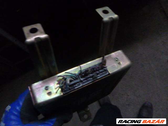 SUZUKI SWIFT  1993 1.0 G10A MOTORVEZÉRLŐ CSATLAKOZÓVAL   3392060E3   E3 5. kép