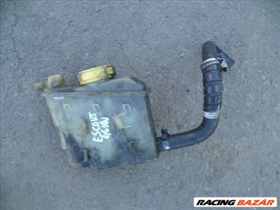 ford escort    1998 1,6 16v    szervóolaj tartály    csővel