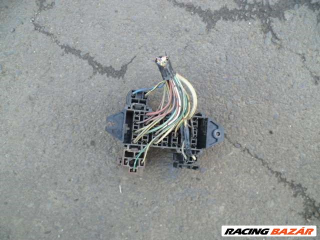 suzuki swift 98 1,3 biztositéktábla 3. kép